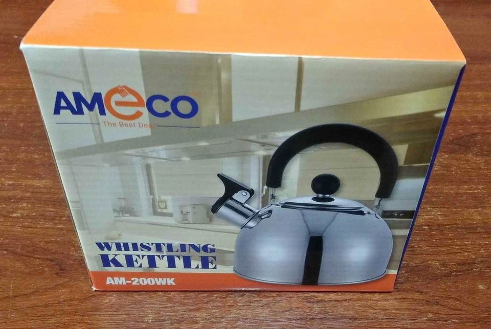 Stainless steel whistling kettle 3 L
